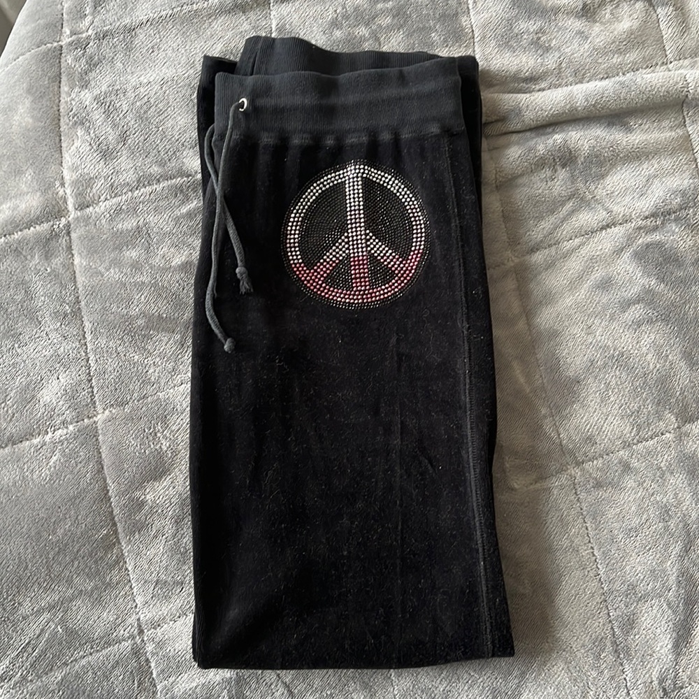 Aqua velour swears with peace sign